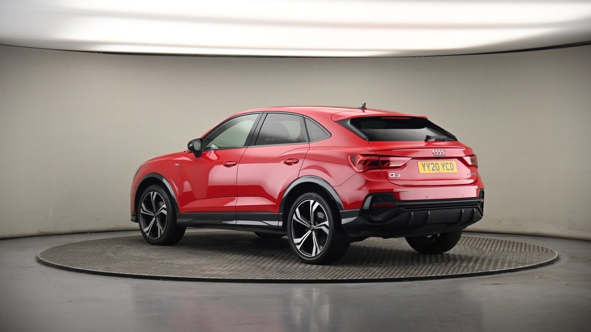 More views of Audi Q3