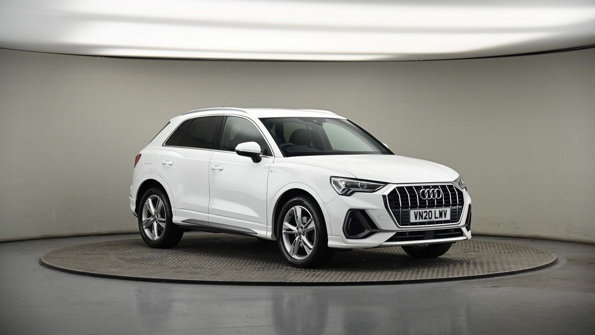 More views of Audi Q3