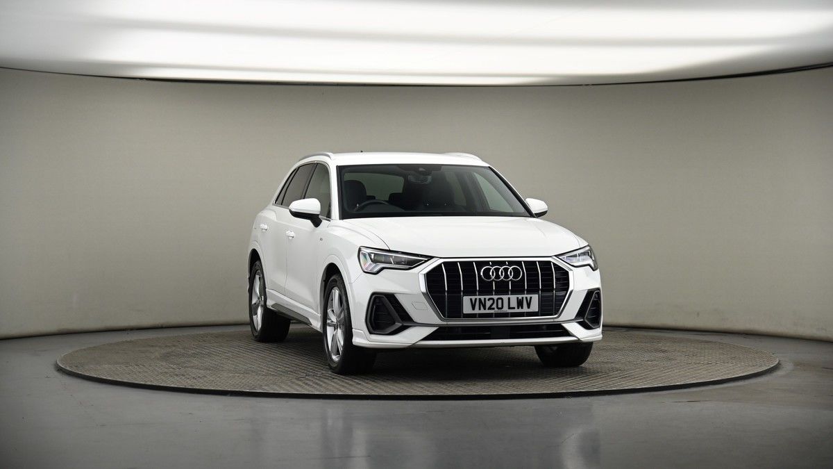 More views of Audi Q3