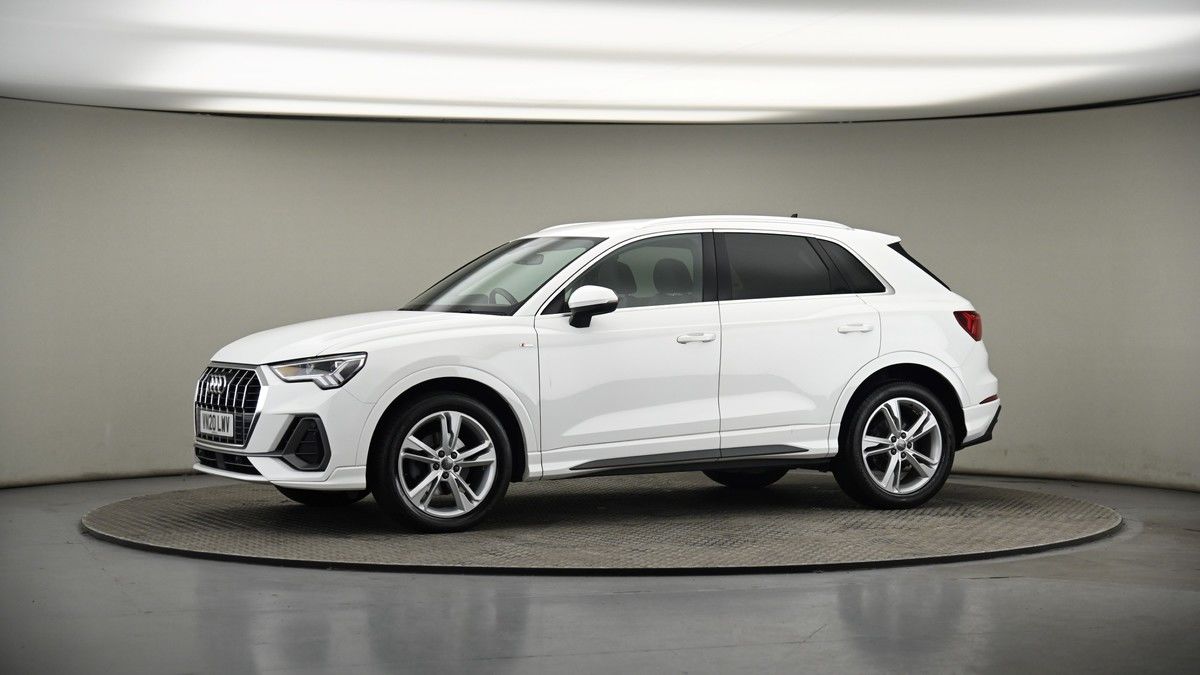 More views of Audi Q3