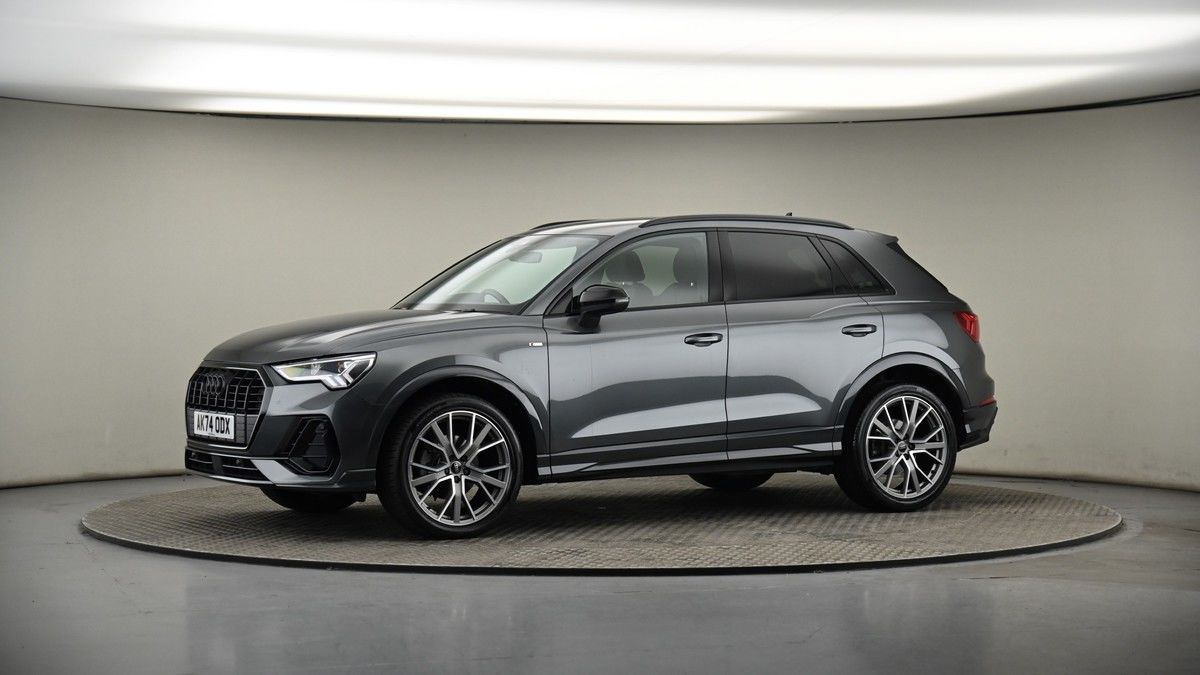 More views of Audi Q3