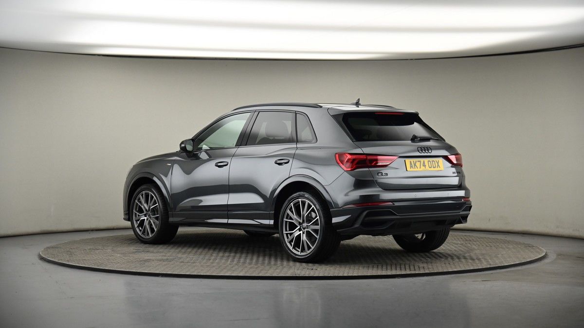 More views of Audi Q3