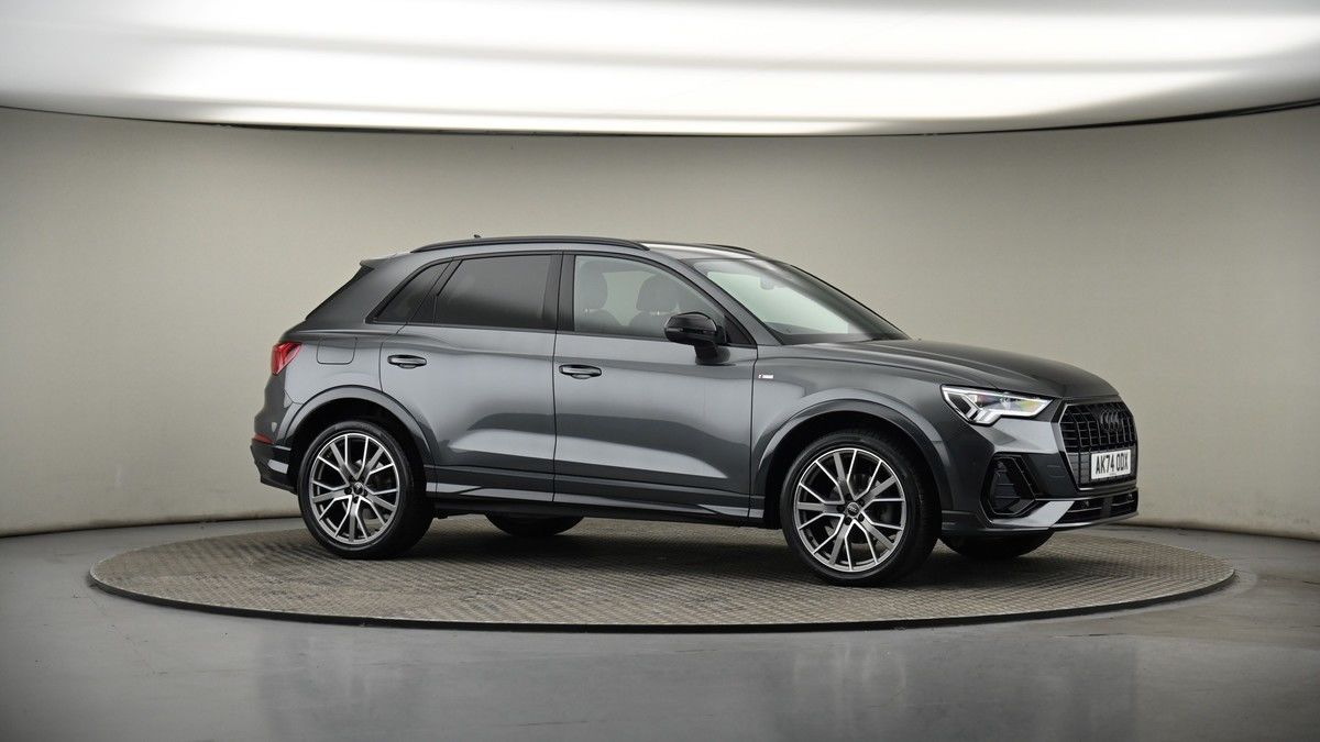 Audi Q3 Image 6
