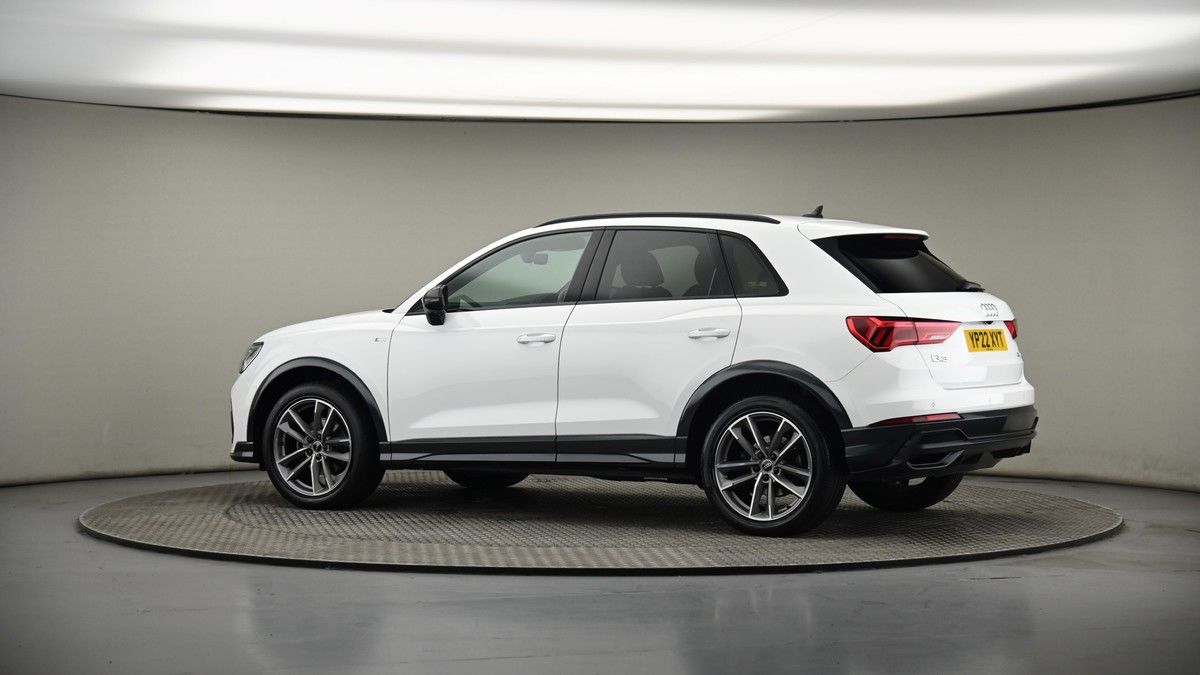 More views of Audi Q3