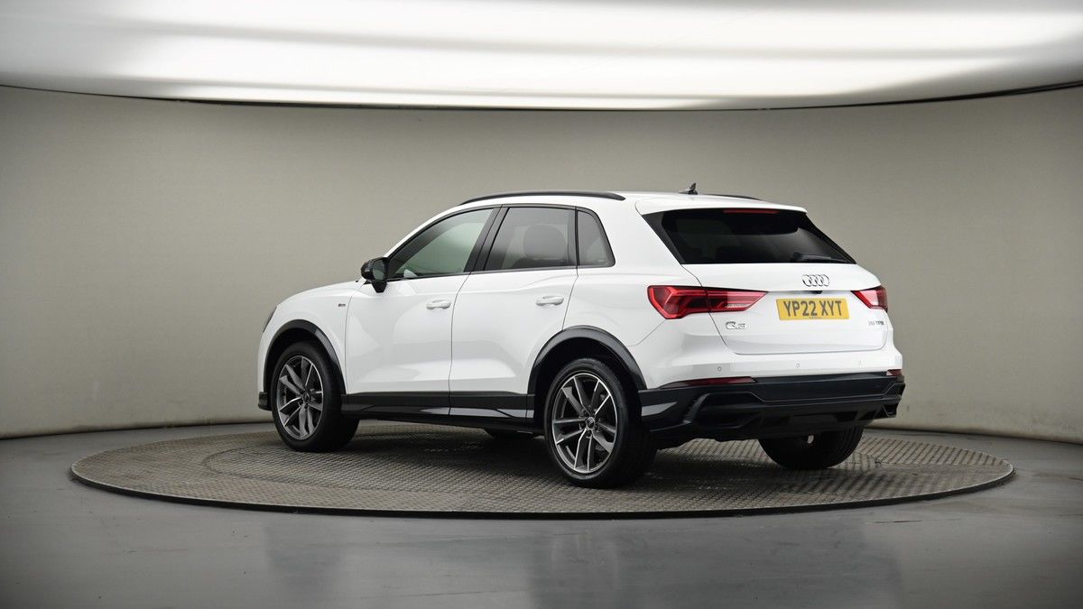 More views of Audi Q3