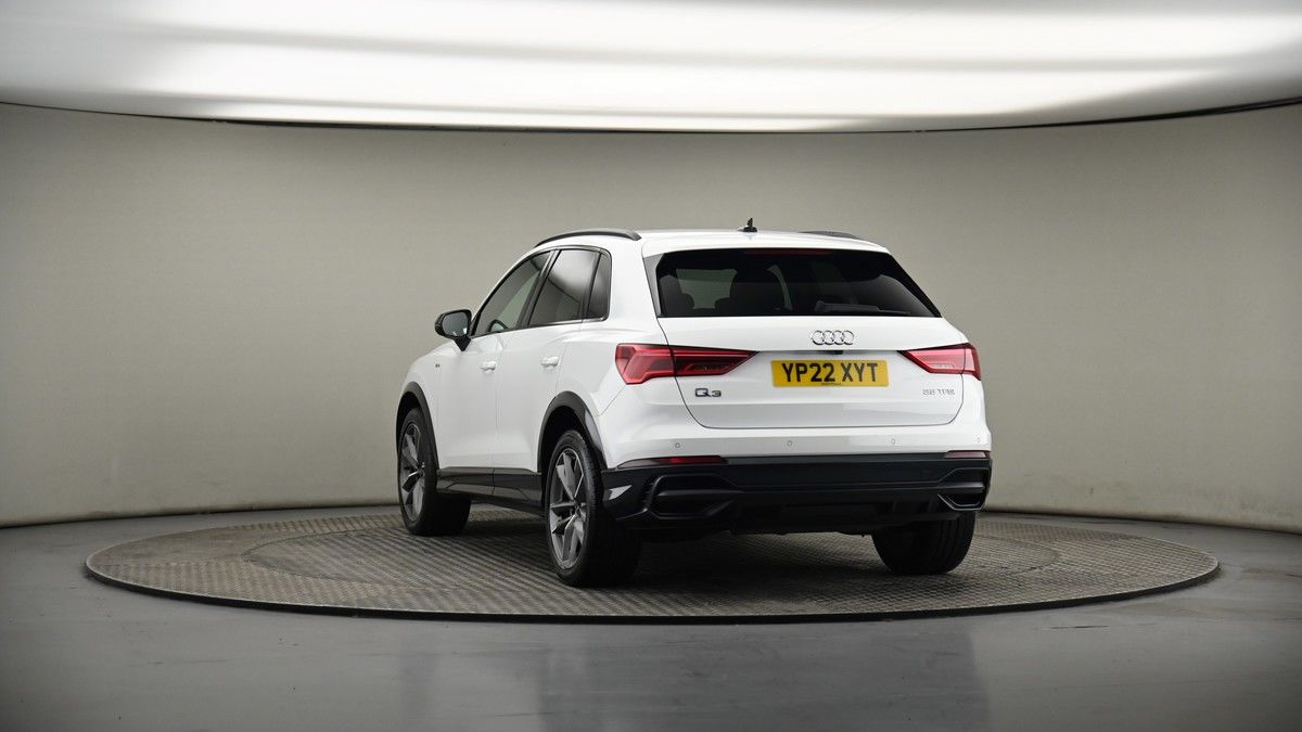 More views of Audi Q3