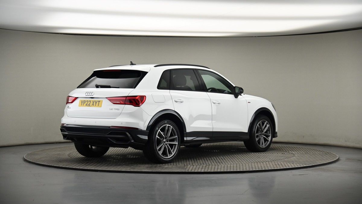 Audi Q3 Image 7
