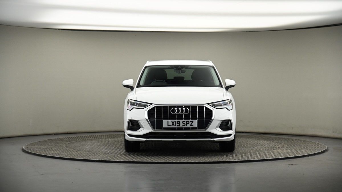 Audi Q3 Image 18