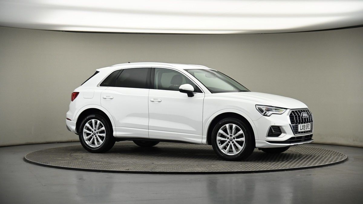 Audi Q3 Image 6