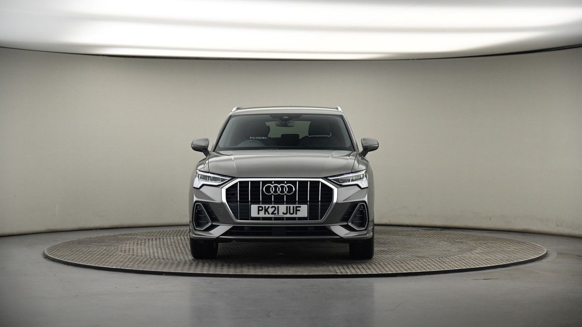 Audi Q3 Image 18