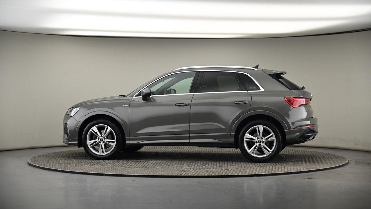 More views of Audi Q3