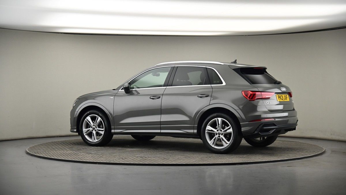 More views of Audi Q3