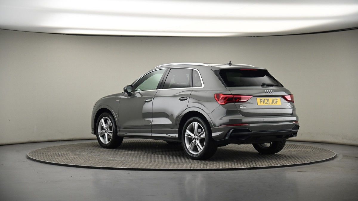 More views of Audi Q3