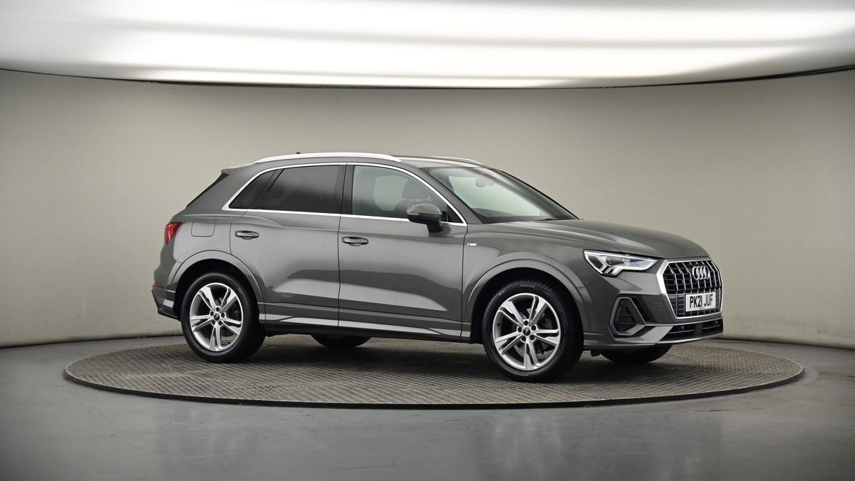 Audi Q3 Image 6