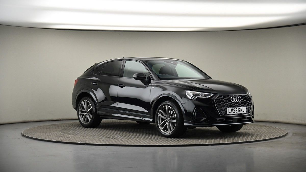 More views of Audi Q3