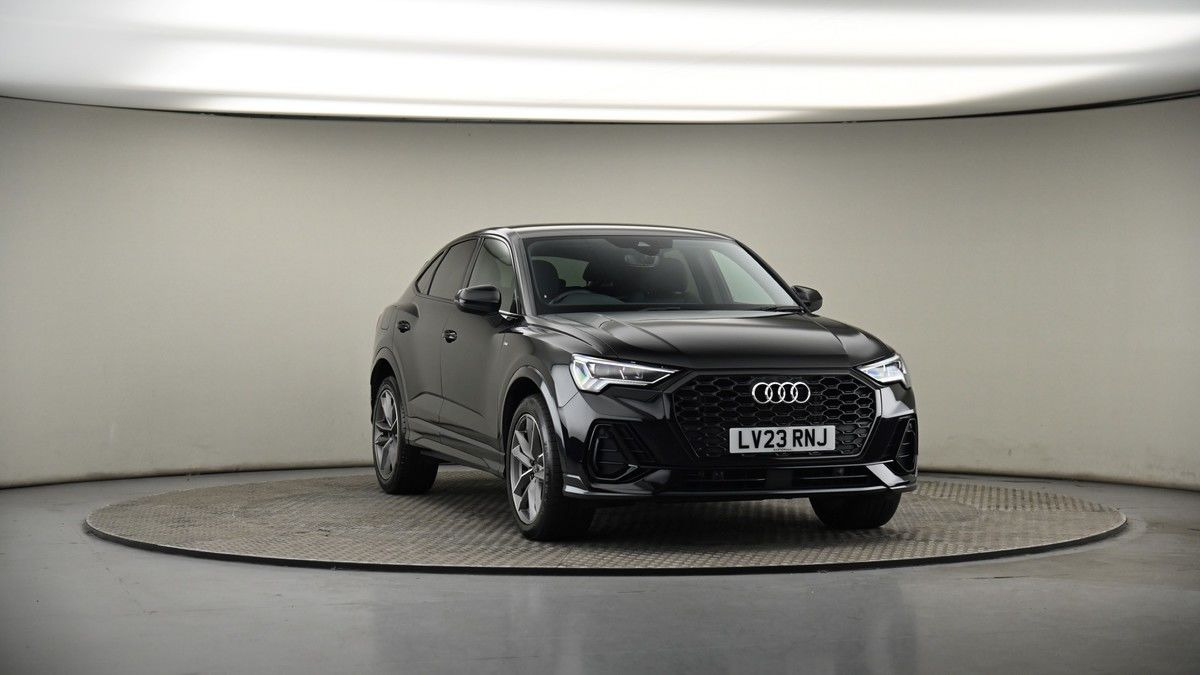 More views of Audi Q3