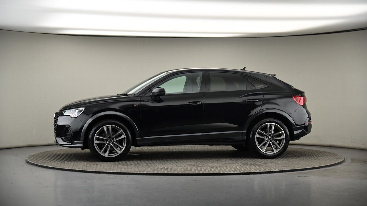 More views of Audi Q3