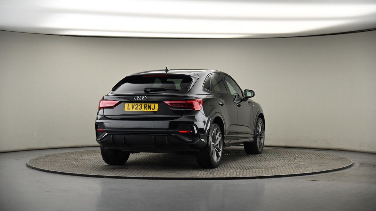 More views of Audi Q3