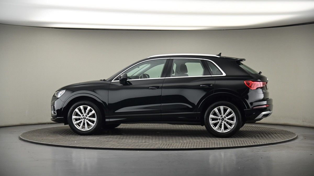More views of Audi Q3