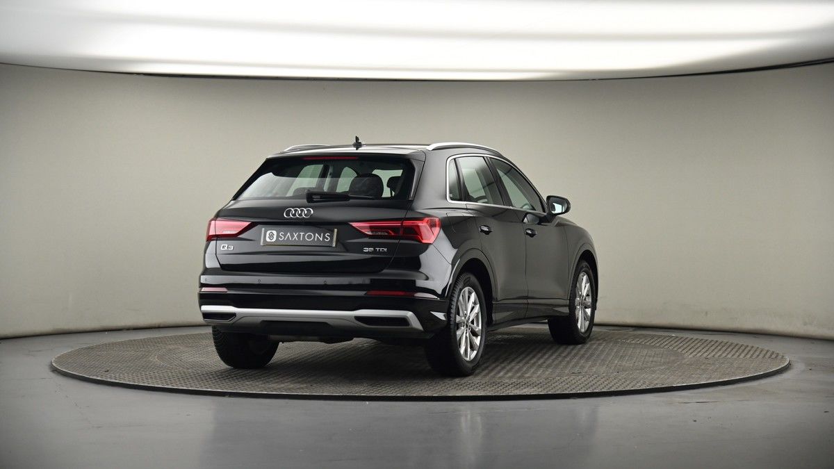 More views of Audi Q3