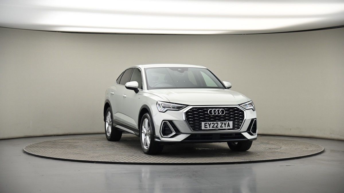 More views of Audi Q3
