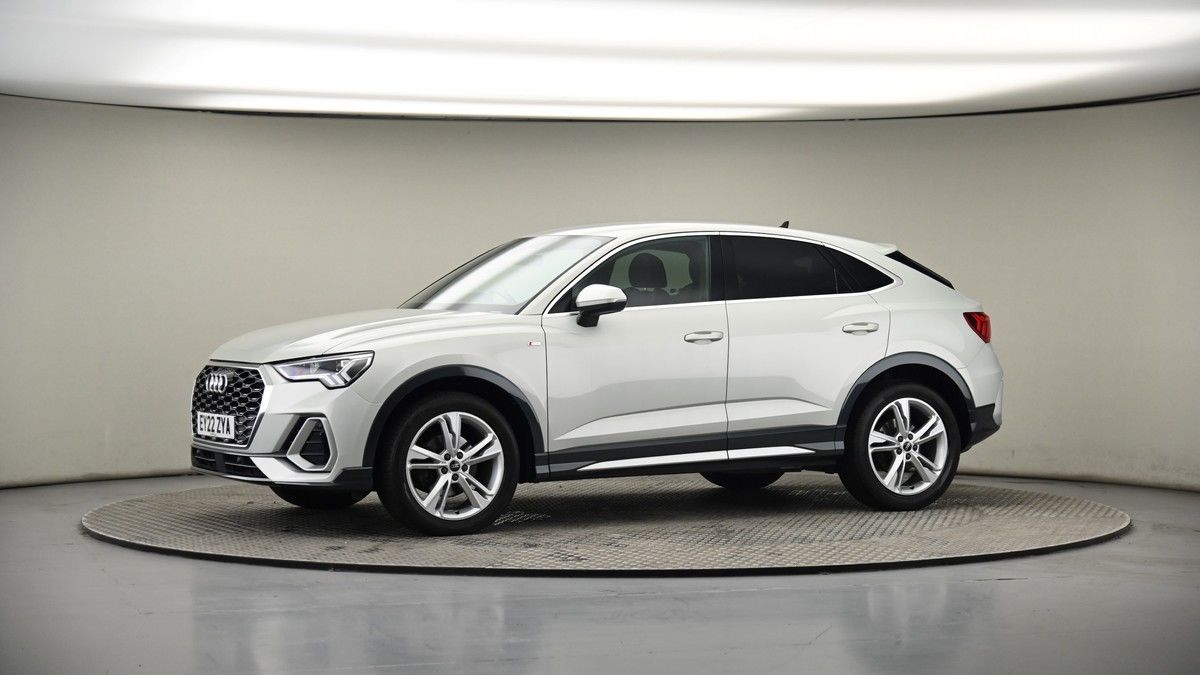 More views of Audi Q3