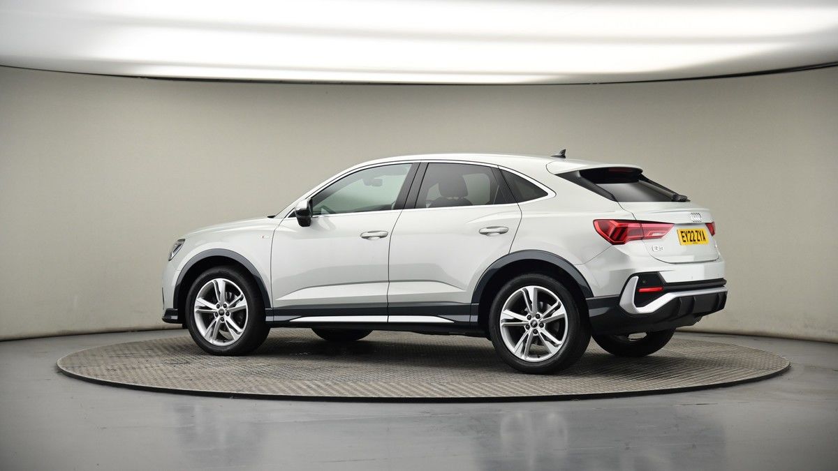 More views of Audi Q3