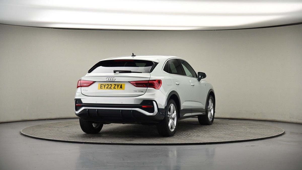 More views of Audi Q3