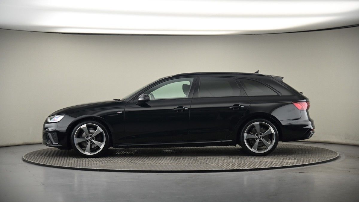 Audi A4 Avant Image 18