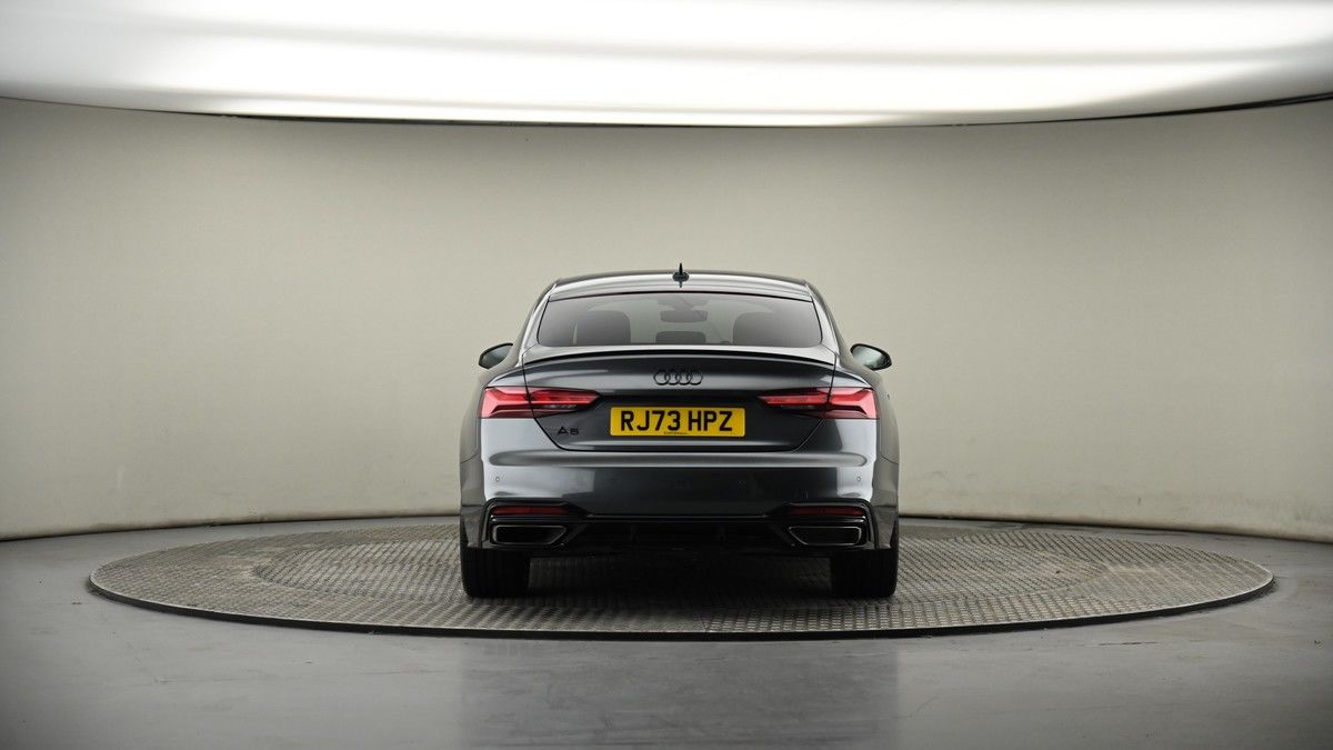 Audi A5 Image 16