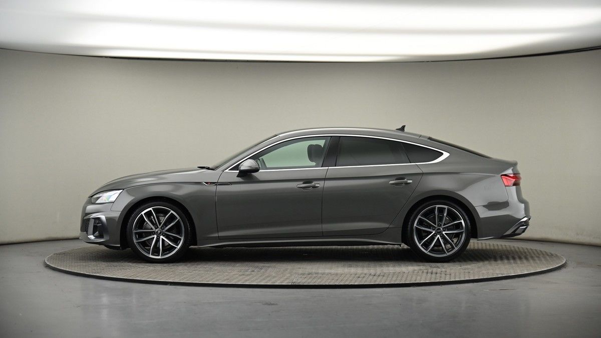 Audi A5 Image 19