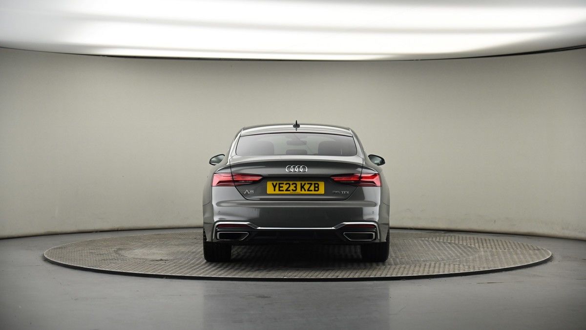 Audi A5 Image 17