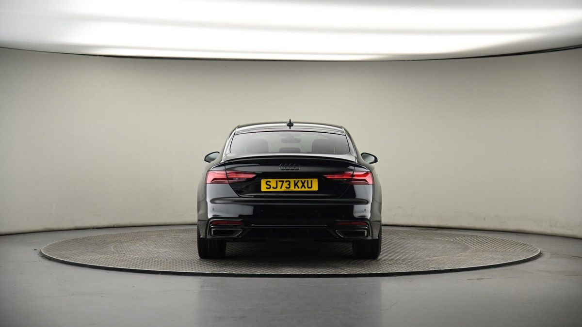 Audi A5 Image 16
