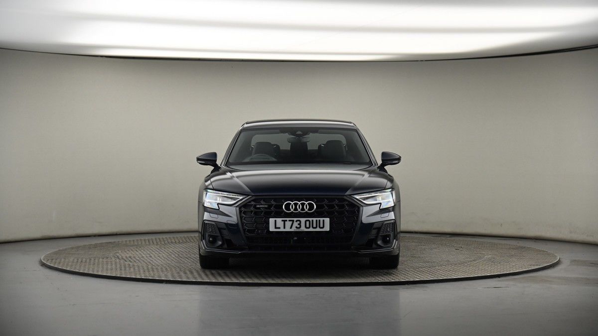 Audi A8 Image 17