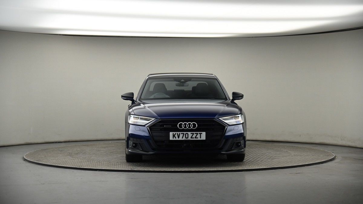 Audi A8 Image 18