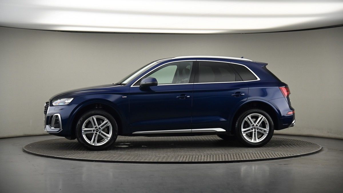 More views of Audi Q5