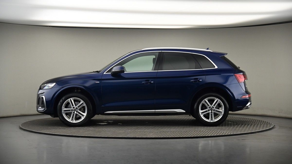 Audi Q5 Image 18