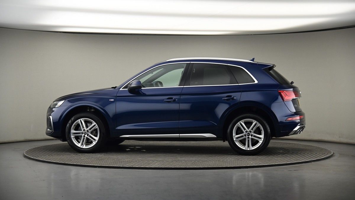 More views of Audi Q5