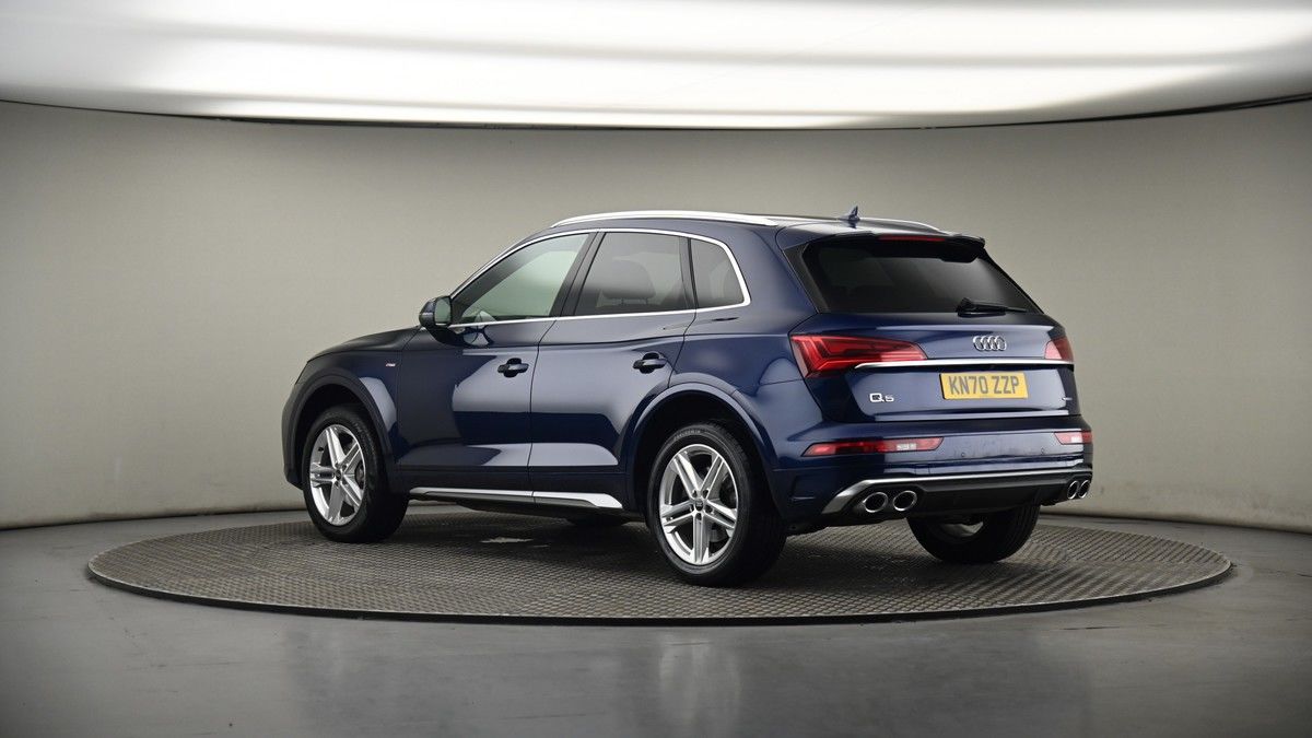 More views of Audi Q5
