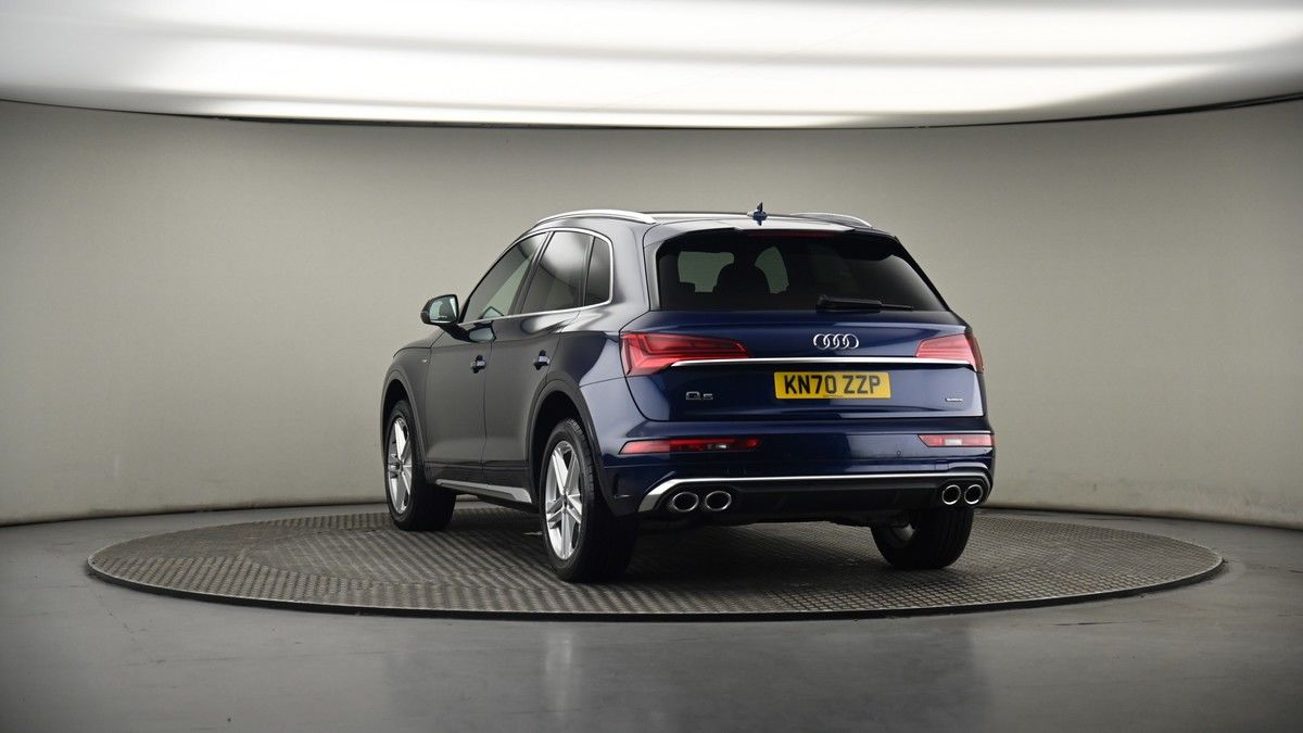 More views of Audi Q5