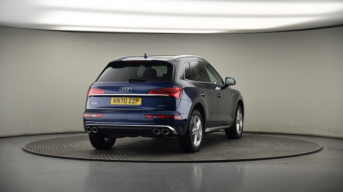 More views of Audi Q5