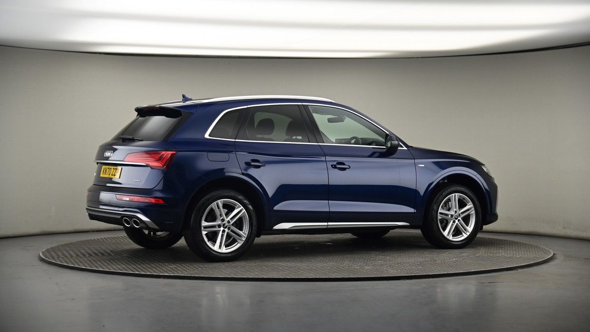 More views of Audi Q5