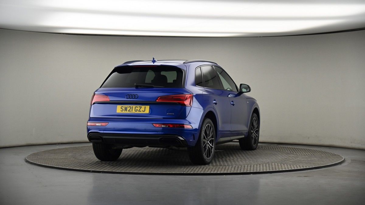 More views of Audi Q5