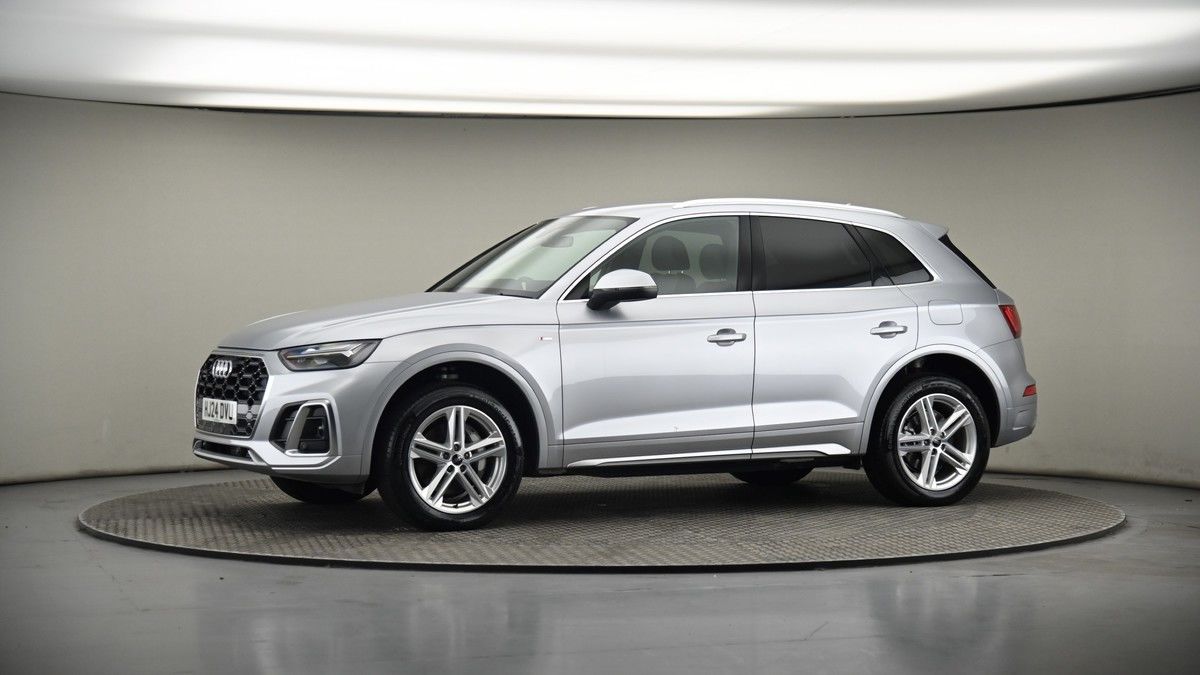 More views of Audi Q5