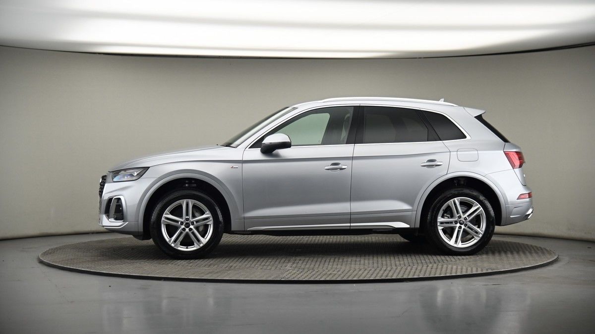 More views of Audi Q5