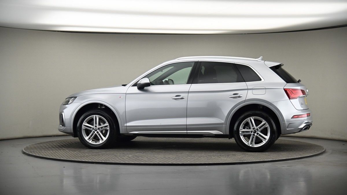 More views of Audi Q5