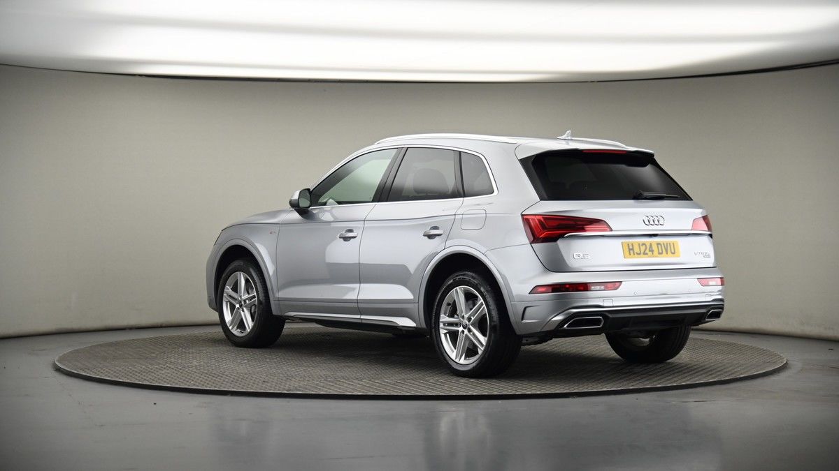 More views of Audi Q5