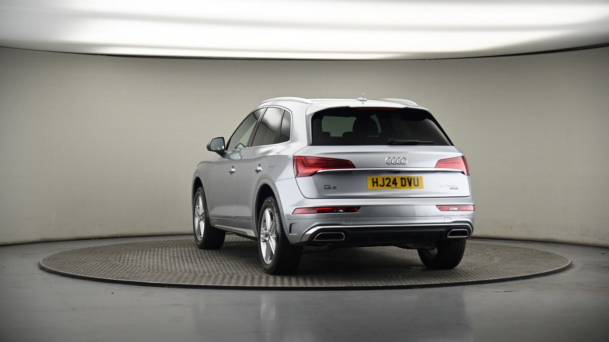 More views of Audi Q5