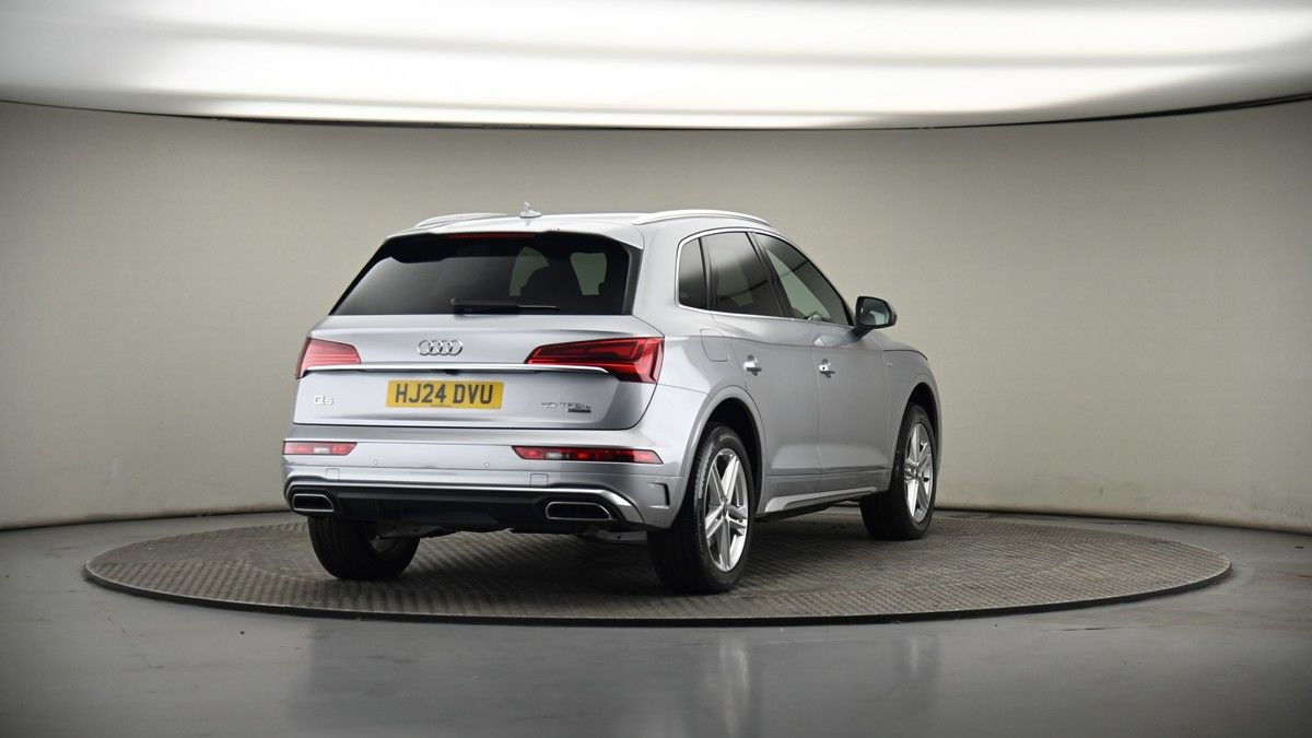 More views of Audi Q5