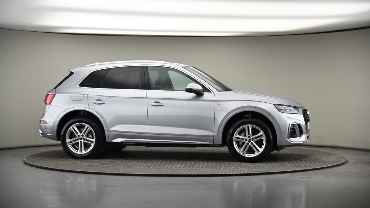 More views of Audi Q5